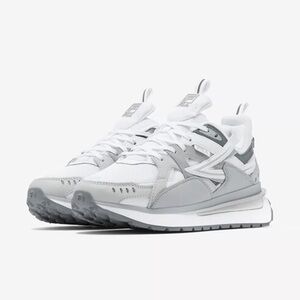 Fila Sandenal Sneaker in White & Glacier & Highrise